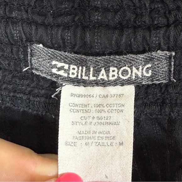 Billabong Women's Black Wide-Leg Pants light weight cotton. Size Medium - Picture 6 of 7